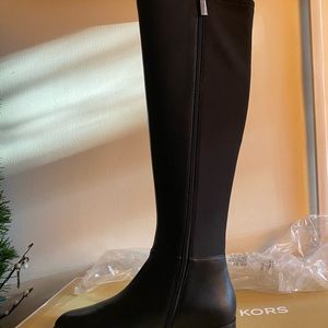 Brand New!! Michael Kors Bromley Flat Boot (Black)